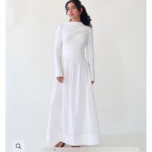 Elegant White Long Sleeve Dress
